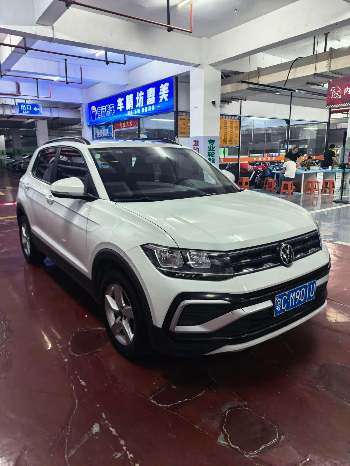 Volkswagen T-Cross supplied vehicle photograph 2